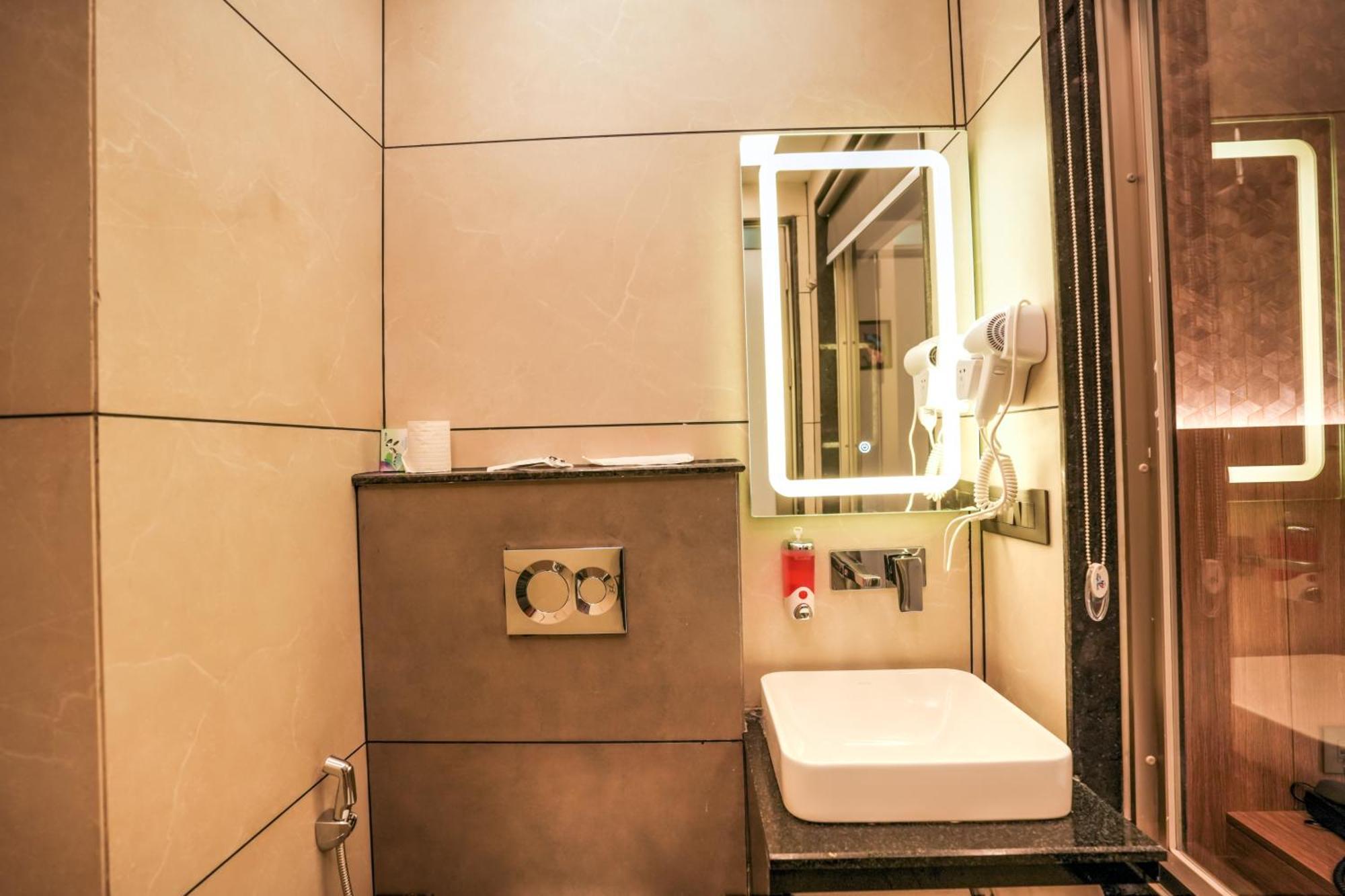 Rj Hotel - Managed By Atithi House Greater Noida Exteriér fotografie
