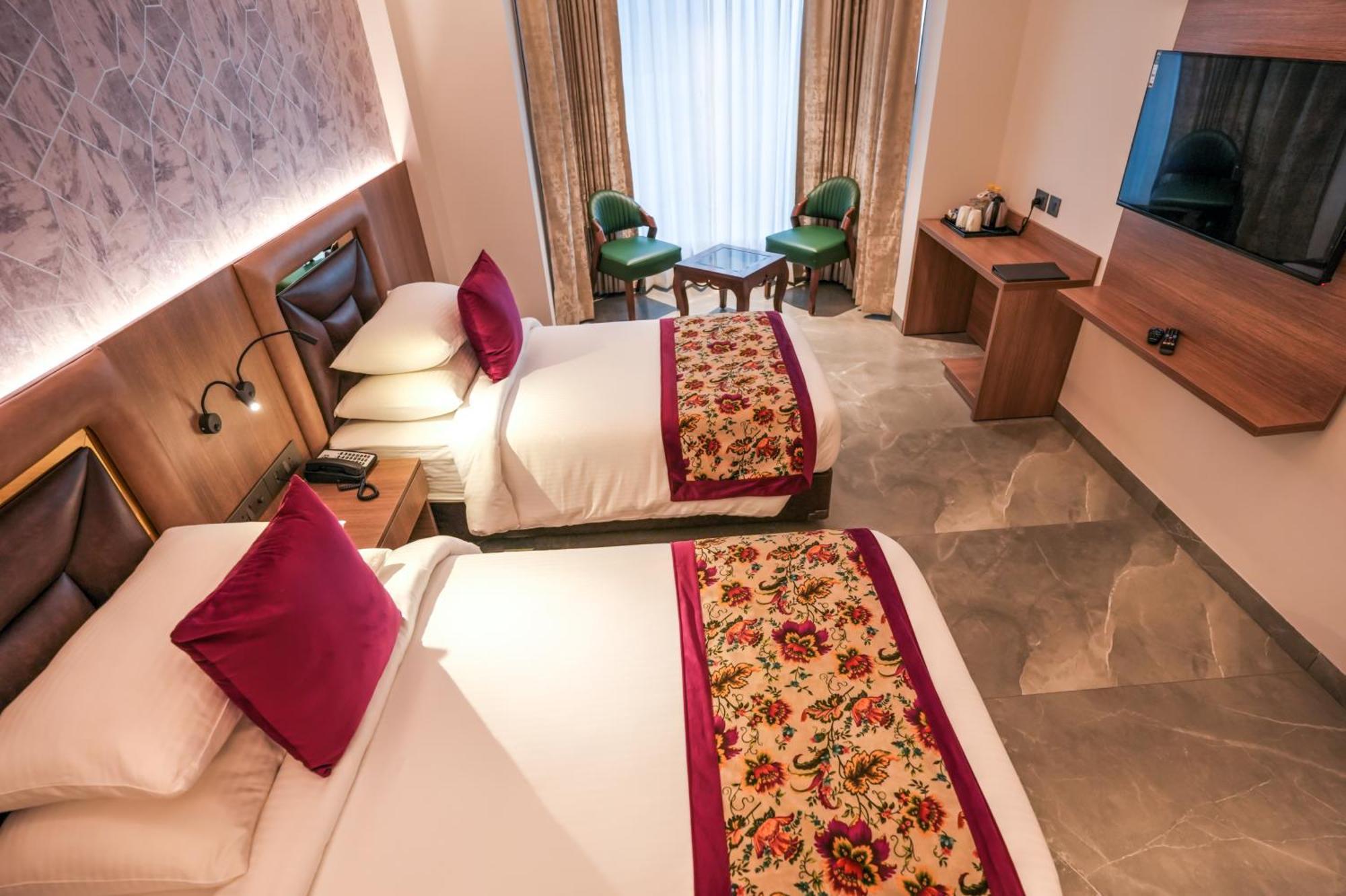 Rj Hotel - Managed By Atithi House Greater Noida Exteriér fotografie