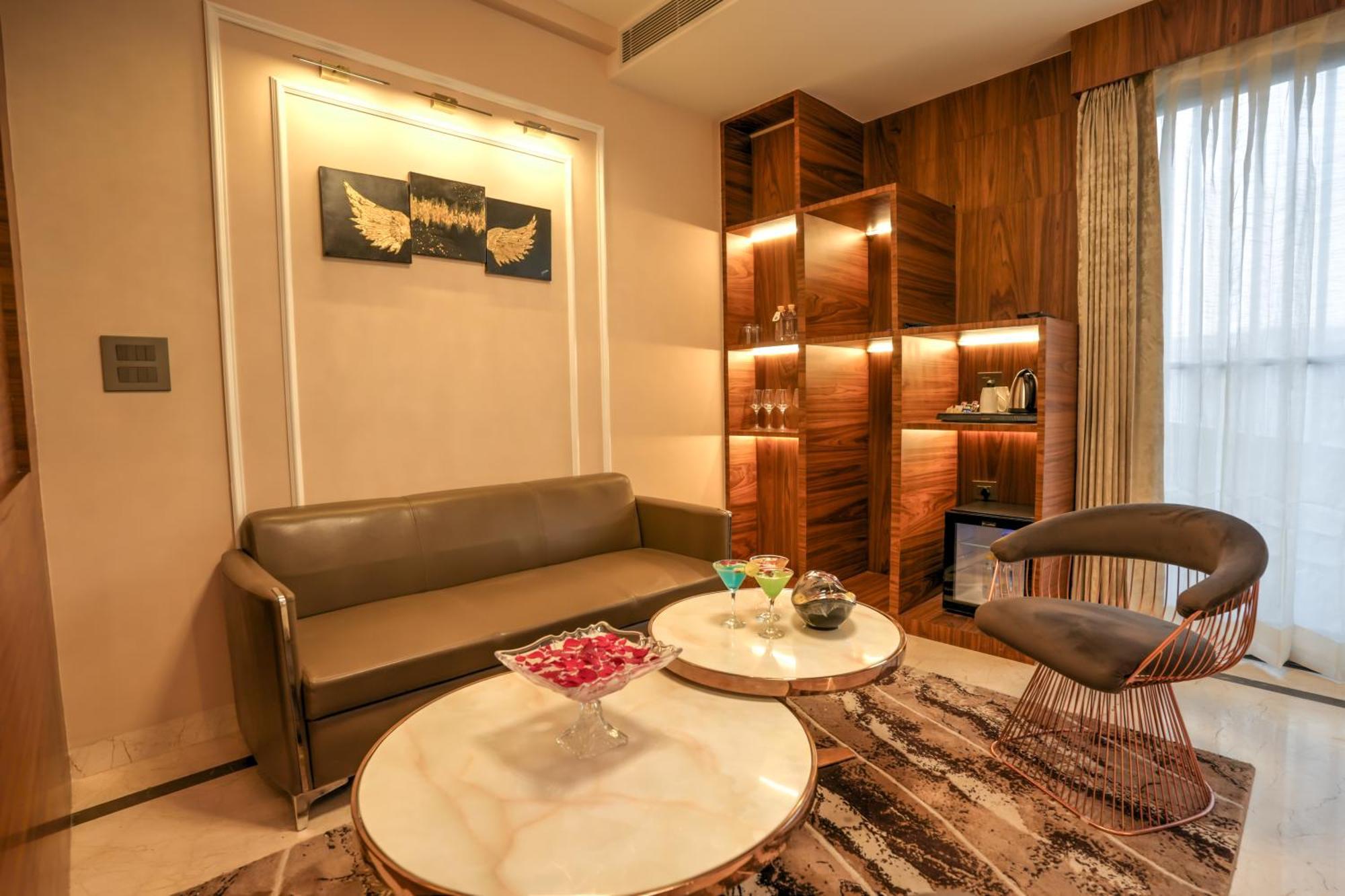 Rj Hotel - Managed By Atithi House Greater Noida Exteriér fotografie