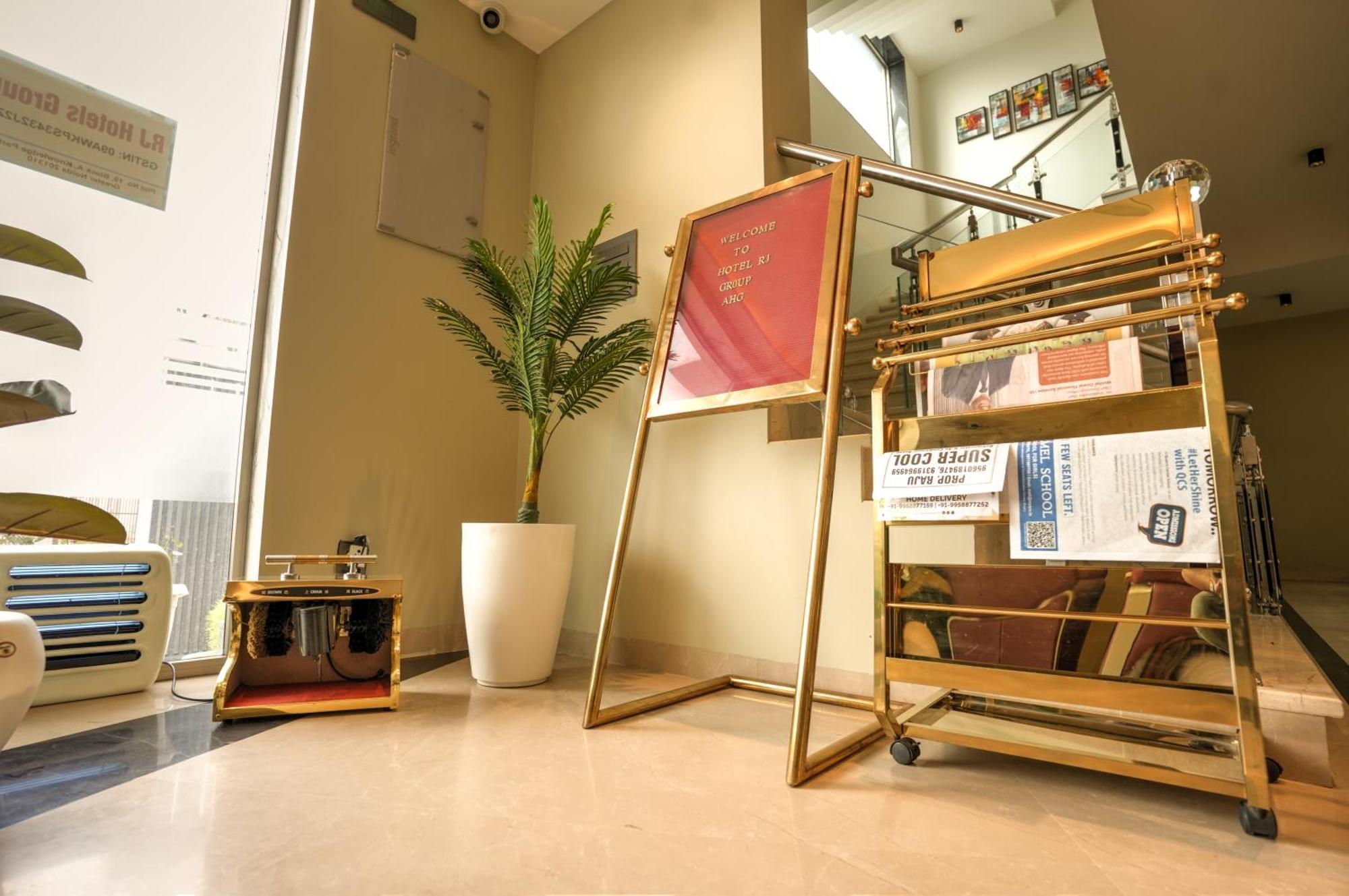 Rj Hotel - Managed By Atithi House Greater Noida Exteriér fotografie